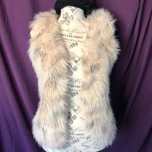Girls Faux fur vest